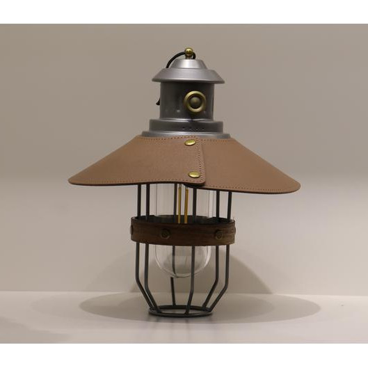 Επαναφορτιζόμενη Adventure Lamp Διαστάσεις: 21.5x22.8cm 