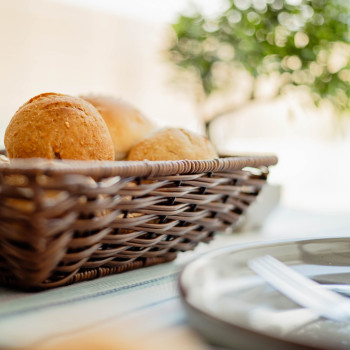 ΚΑΛΑΘΙ ΟΡΘΟΓΩΝΙΟ “BOBI” 24x18cm